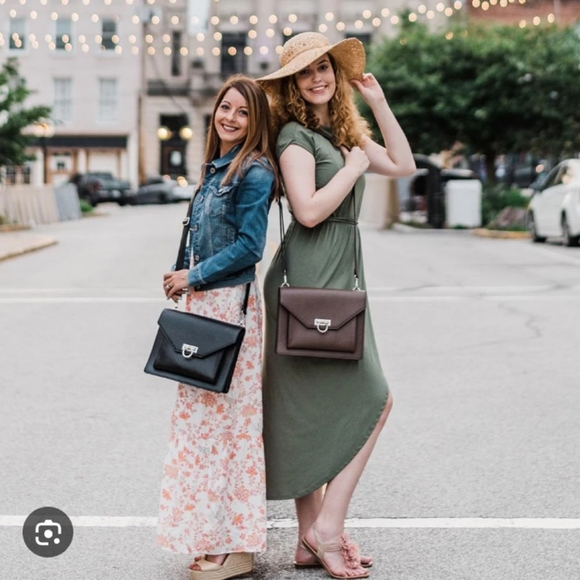 NWT Tablet Messenger Bag with RFID/Touchscreen-Black - Picture 4 of 17